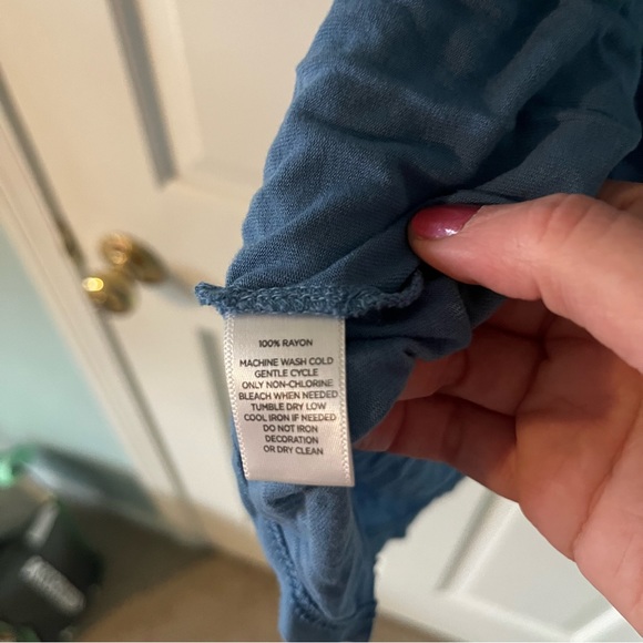 Loft outlet blue halter neckline tank size L. - Picture 5 of 5